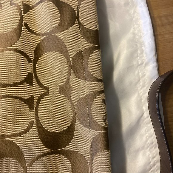 Coach Purse *see photos* - Picture 12 of 12